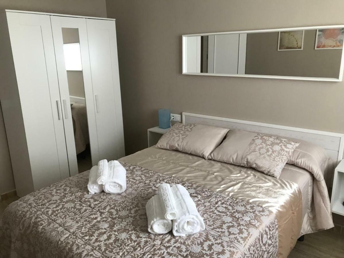 Apartamento Deluxe 베날마데나코스타 외부 사진